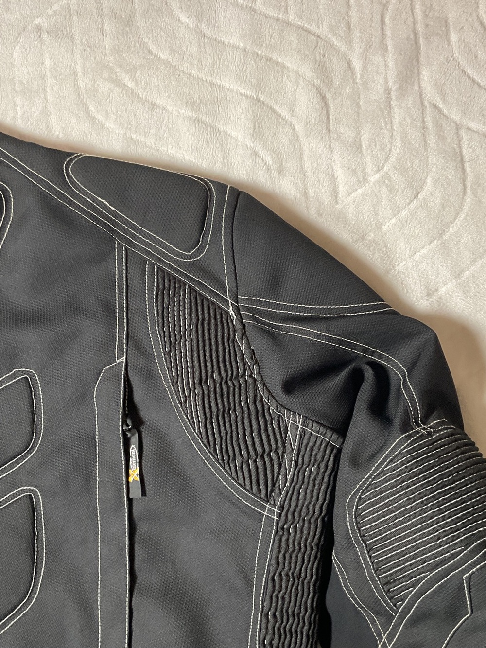 Motorcycle protective jacket - Picture 14 of 15